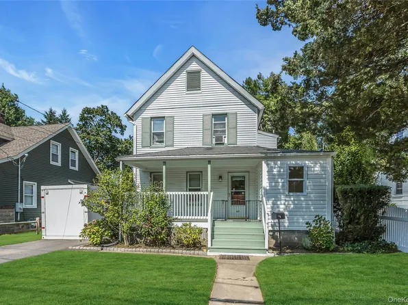 66 Tooker Avenue, Oyster Bay, NY 11771