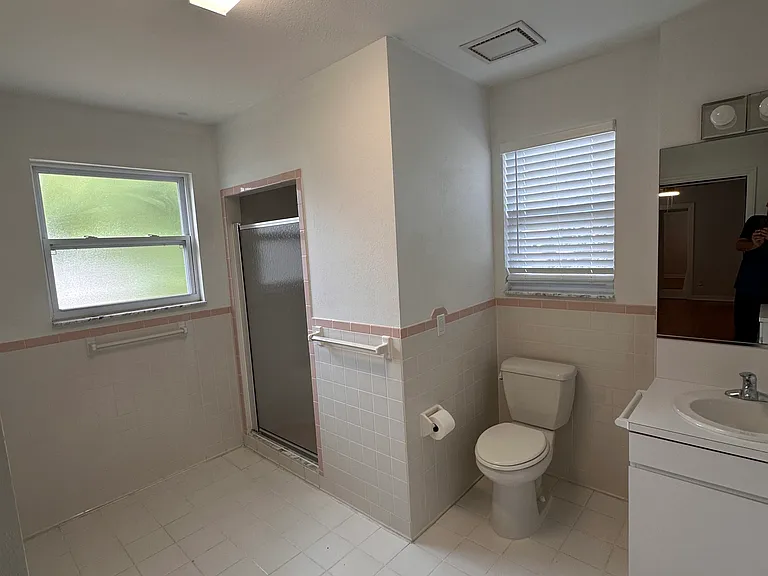 454 Shoreview Ave — Photo 8