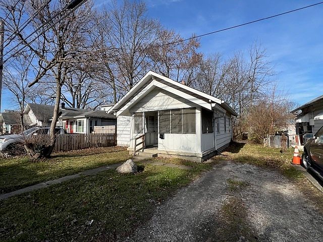 2nd image of 3622 Prospect St