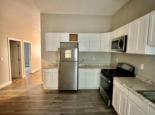 151 Howard Ave #R, New Haven, CT 06519