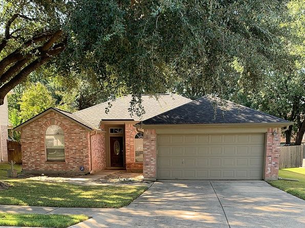 1104 Sandy Ridge Cir