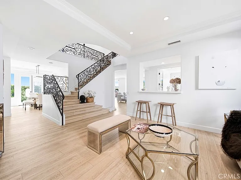 33 Coastal Oak — Photo 4