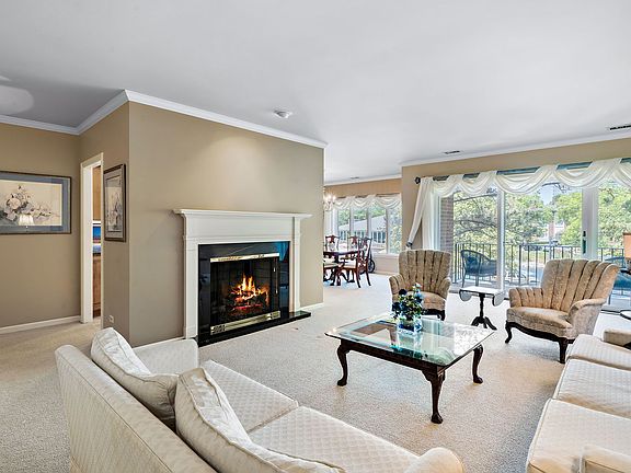2nd image of 6 Oak Brook Club Dr APT J203