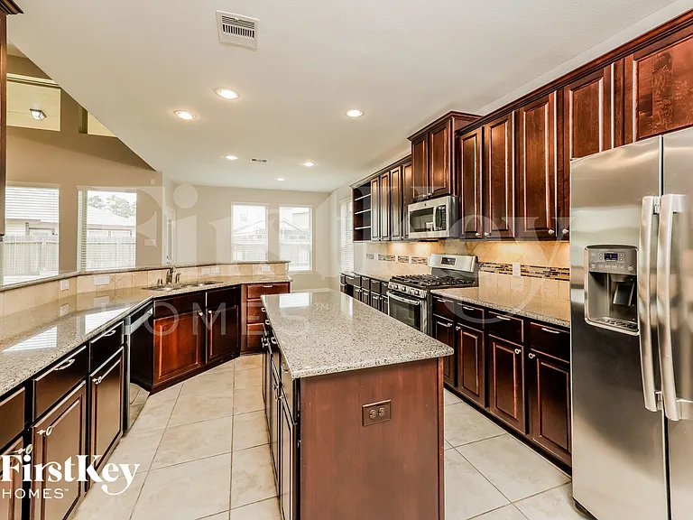 16827 W Whimbrel Cir — Photo 7