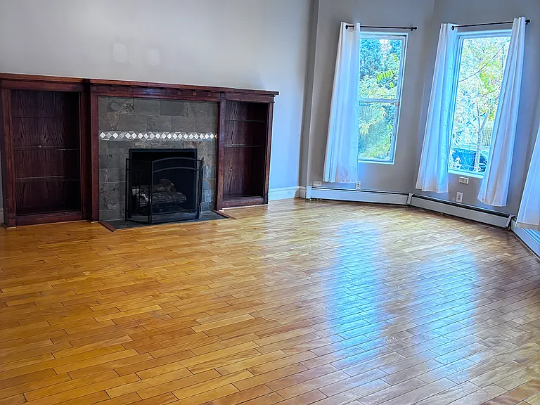 5617 S Calumet Ave — Photo 10