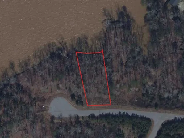 38 Waterside Point, Abbeville, SC 29620