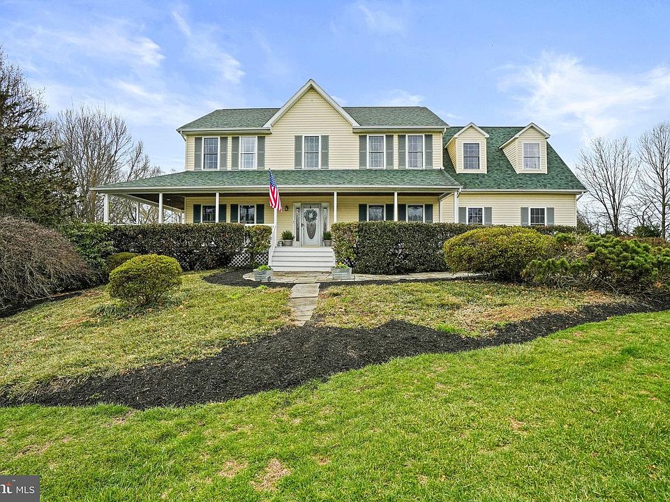 1st image of 20409 Peach Tree Rd
