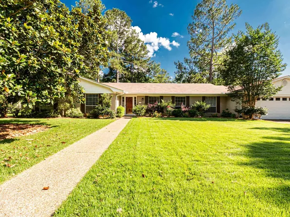 2205 W Main St, El Dorado, AR 71730