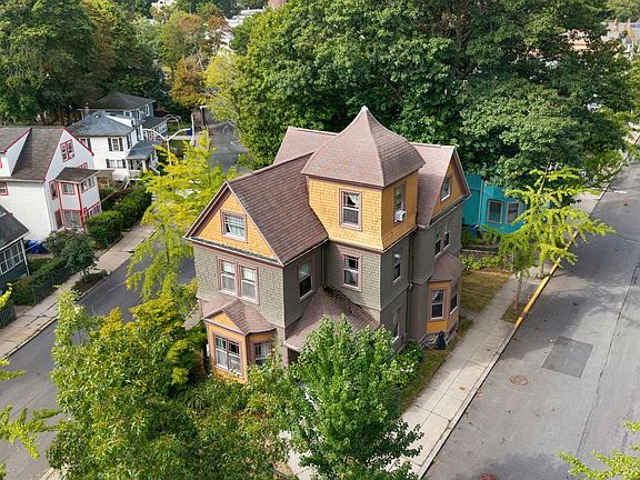 3rd image of 101 Ashmont St