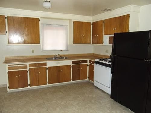 2nd image of 3911 37th Ave