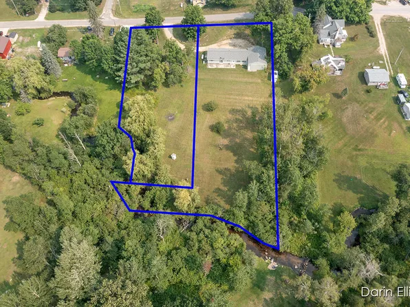 511 Maple St, Luther, MI 49656