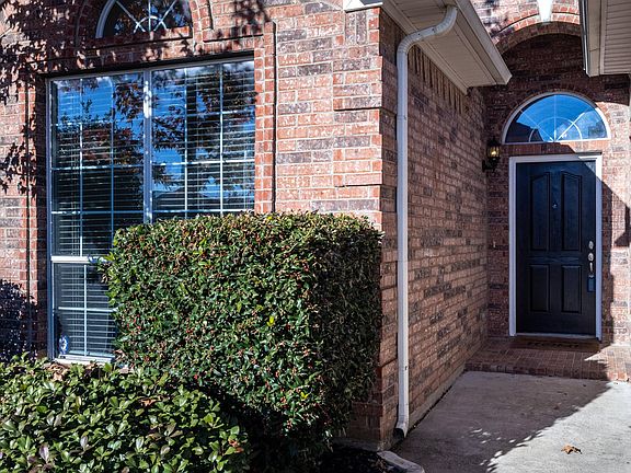 3rd image of 12933 Hurricane Ln