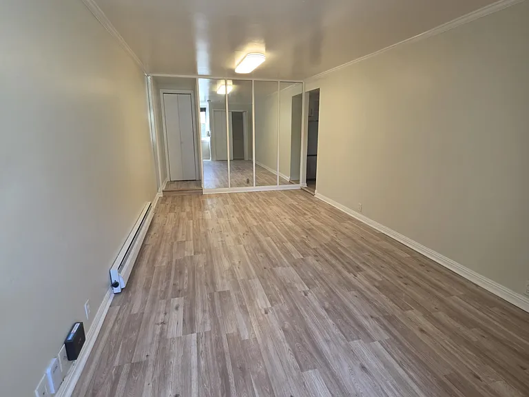 1513 Baker St #A — Photo 4