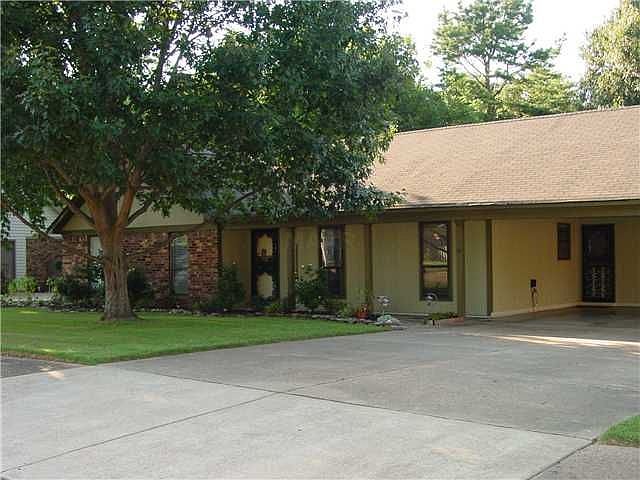 1st image of 3127 Mary Elizabeth Dr