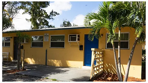 5409 Pinewood Ave #B Photo 1 5409 Pinewood Ave #B Photo 1