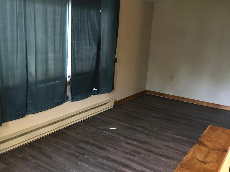 2916 Daleford Ave NE — Photo 2
