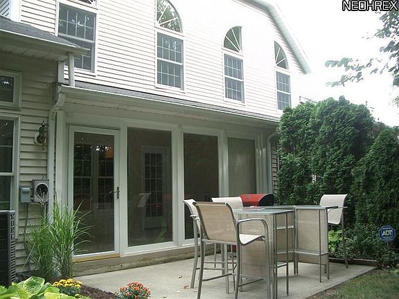3rd image of 2762 Wyndgate Ct #9