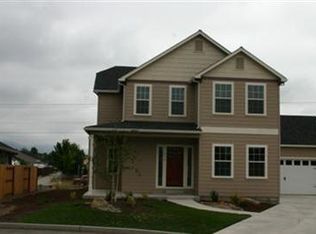 750 Lincoln Rd, Grants Pass, OR 97526