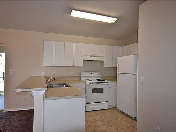 3rd image of 1813 NE 17th St