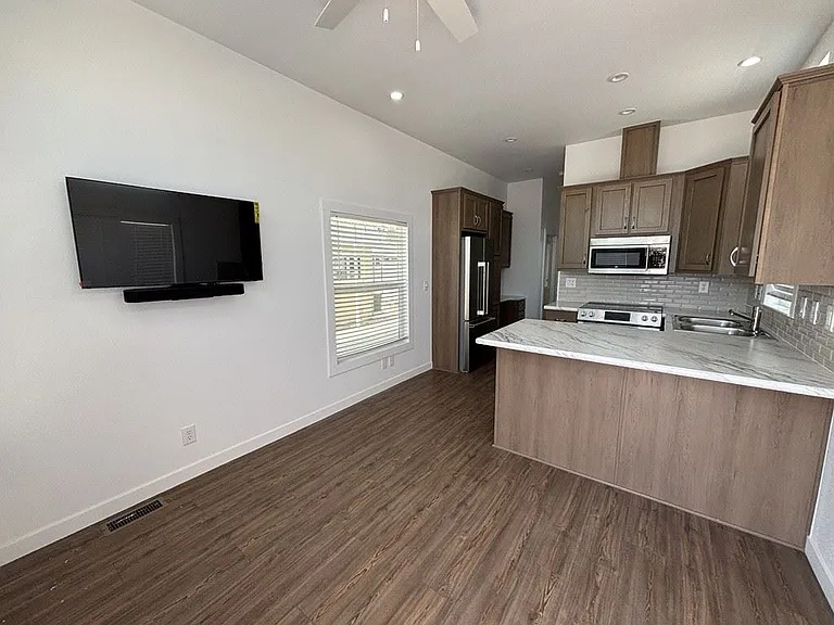 303 N Lindsay Rd #S-034 — Photo 6