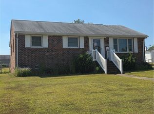 307 Macarthur Ave, Colonial Heights, VA 23834