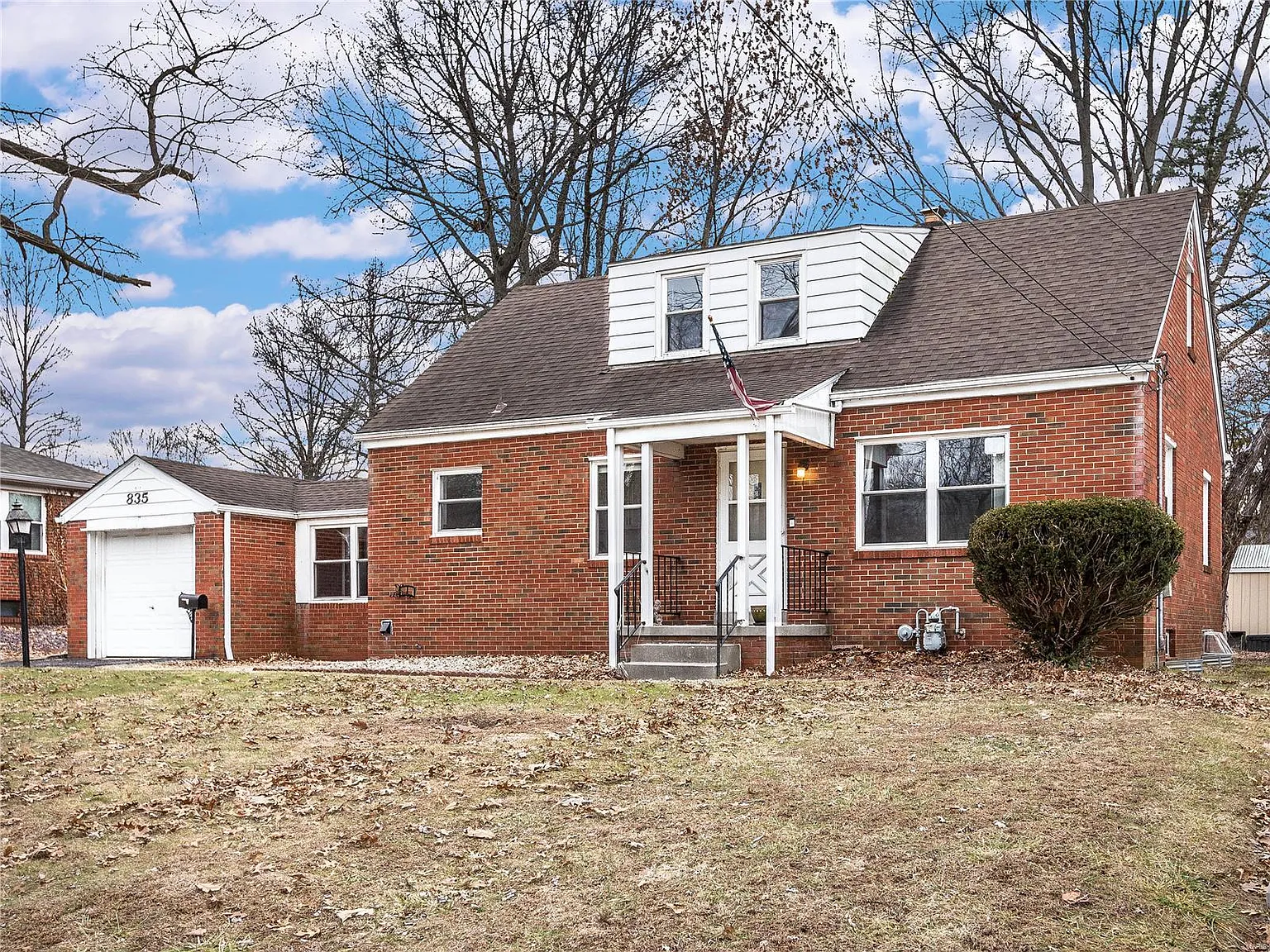 835 Wilson Dr photo 1