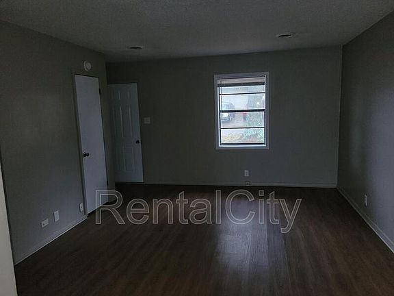 2nd image of 110-130 McCullough Ave #122