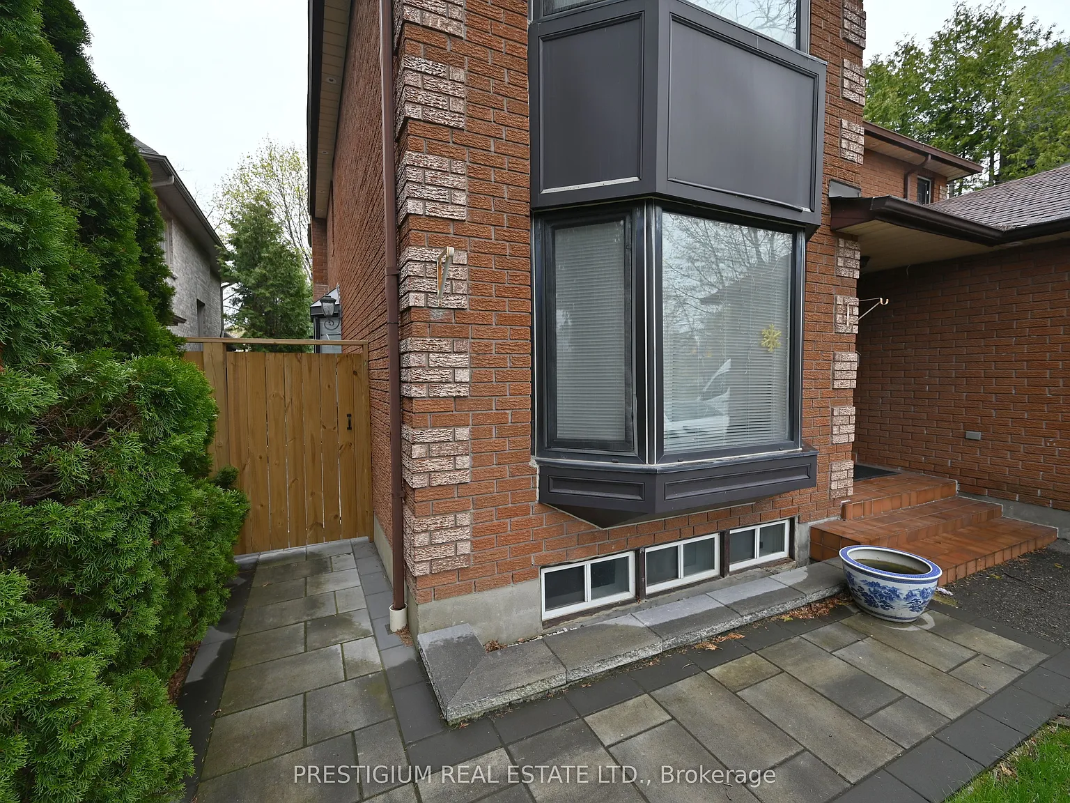 2 bed, $2,000 — Photo 2
