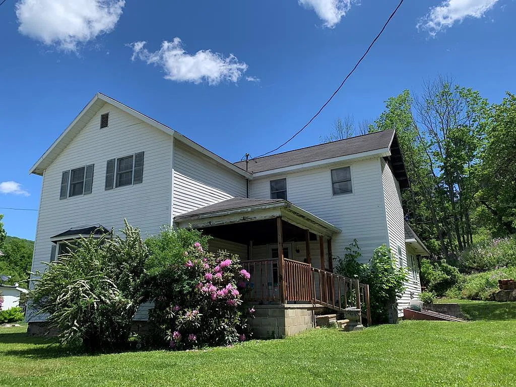 207 Borie St photo 1