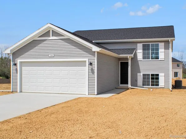 3166 Quail Ridge Ct, Clio, MI 48420