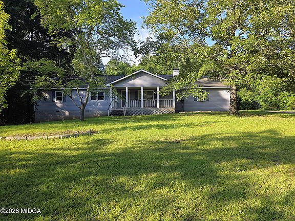 2nd image of 233 Jones Mill Cir