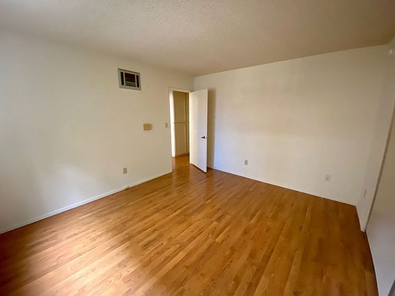 3rd image of 3646 Dunn Dr APT 103