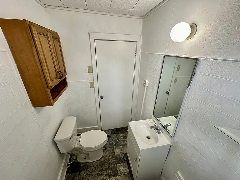 1510 Whatley St — Photo 11
