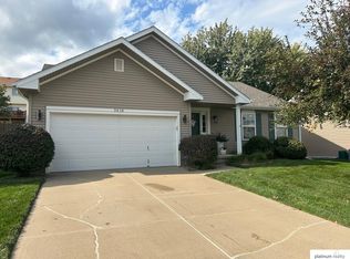 5818 S 158th St, Omaha, NE 68135