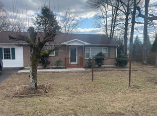 604 Peachtree Ln, Kingston, TN 37763