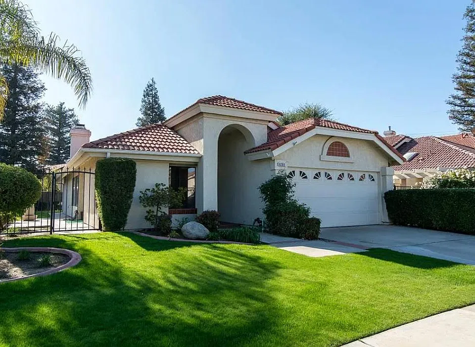 8205 Norfolk Ct