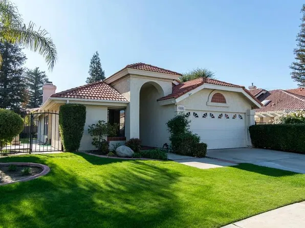 8205 Norfolk Ct, Bakersfield, CA 93311