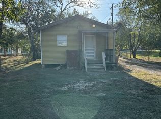 1126 Seydler St, Gonzales, TX 78629
