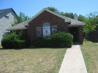 2844 Meadow Way Ln, Dallas, TX 75228