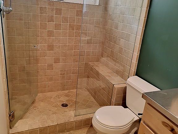 Main bathroom
