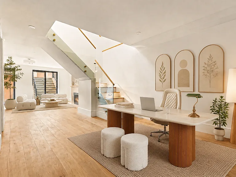 65 4th Pl #TRIPLEX — Photo 8