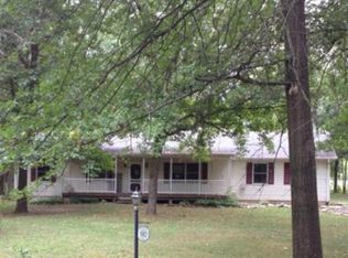 582 Corey Ln, Villa Ridge, MO 63089