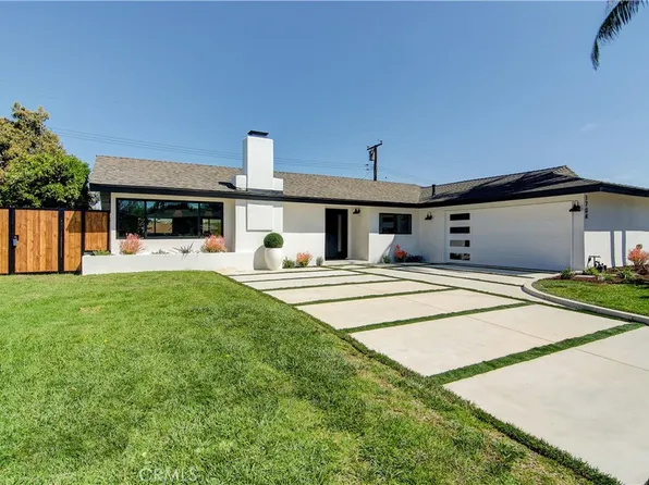 1704 Samar Dr, Costa Mesa, CA 92626