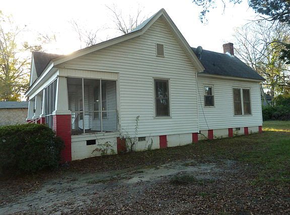 2nd image of 310 Mineral Ave