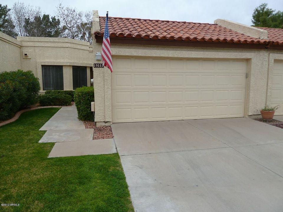 1st image of 19112 N 98th Ln