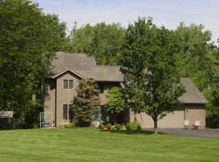 2204 Eastwood Rd, Winona Lake, IN 46590