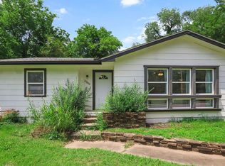 2300 W Holly St, Fayetteville, AR 72703
