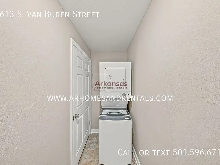 2613 S Van Buren St — Photo 11