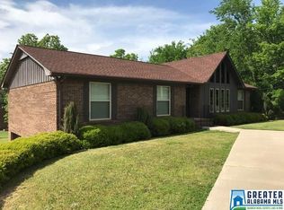 1420 Suncrest Rd, Bessemer, AL 35020