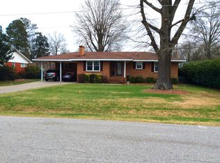 603 S 12th St, Erwin, NC 28339